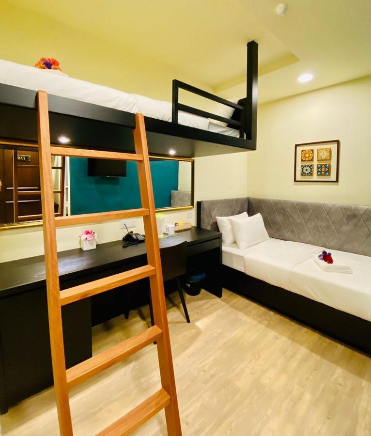 Bishop Hotel Джорджтаун Экстерьер фото